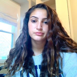 Meet your Posher, Ava